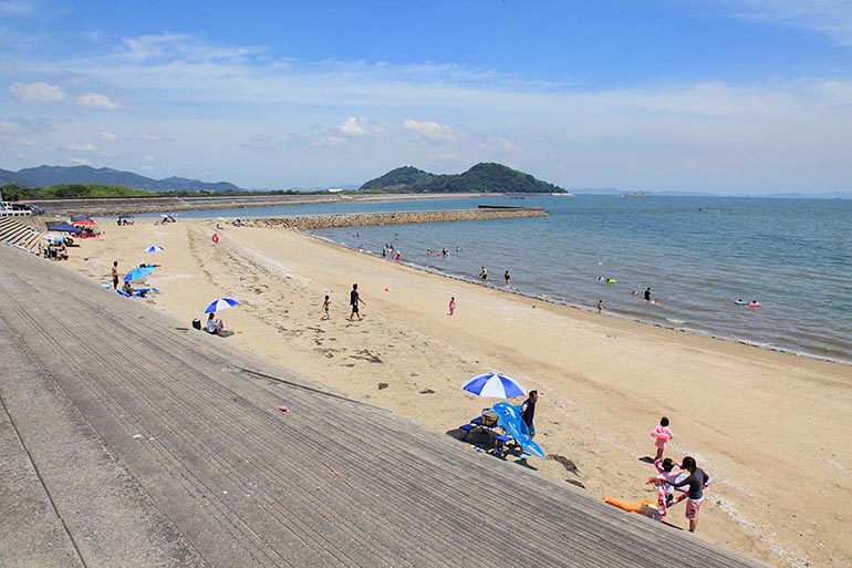 青佐鼻海岸（寄島）